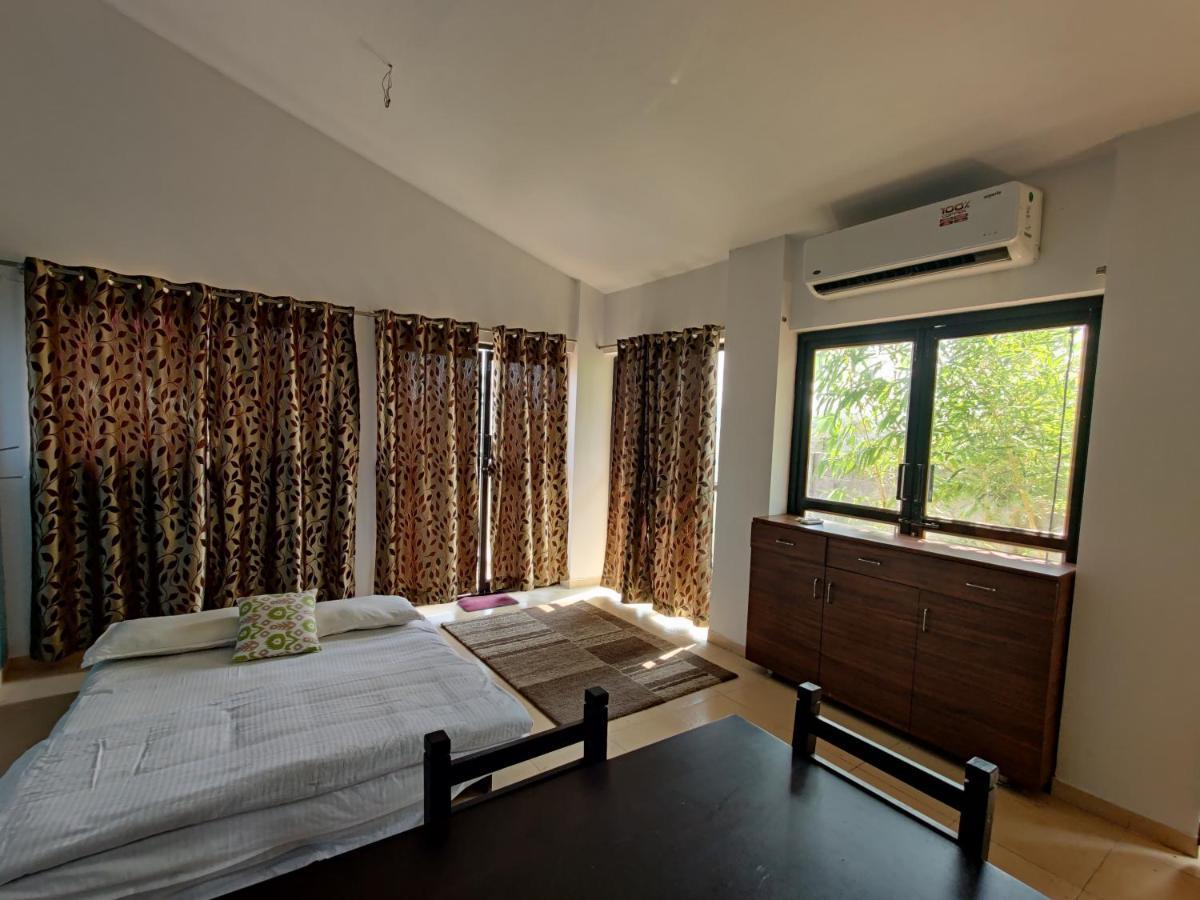 Jenjon Karjat Resort - One Bhk Premium Chalet With Optional Swimming Pool Luaran gambar